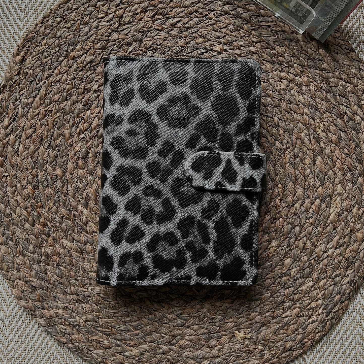 Binder A6 - tijgerprint grijs